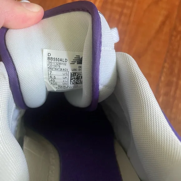 New Balance 550 - Picture 5 of 5